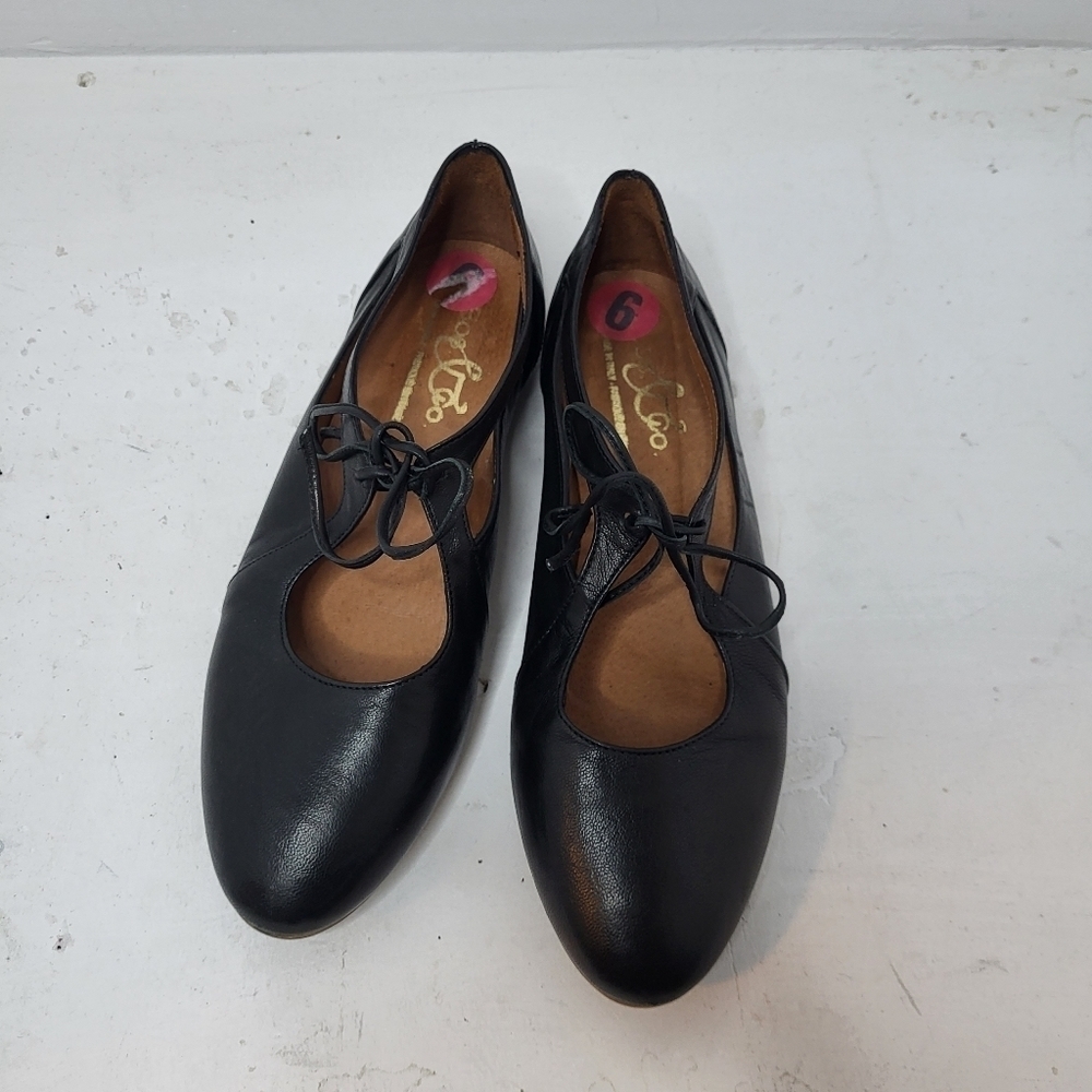 Bos. & Co. Black Leather Flats